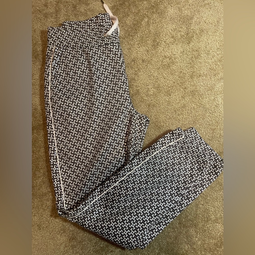 rich & royal dusty pearl jogg pant with piping at side seam size 36 (4)